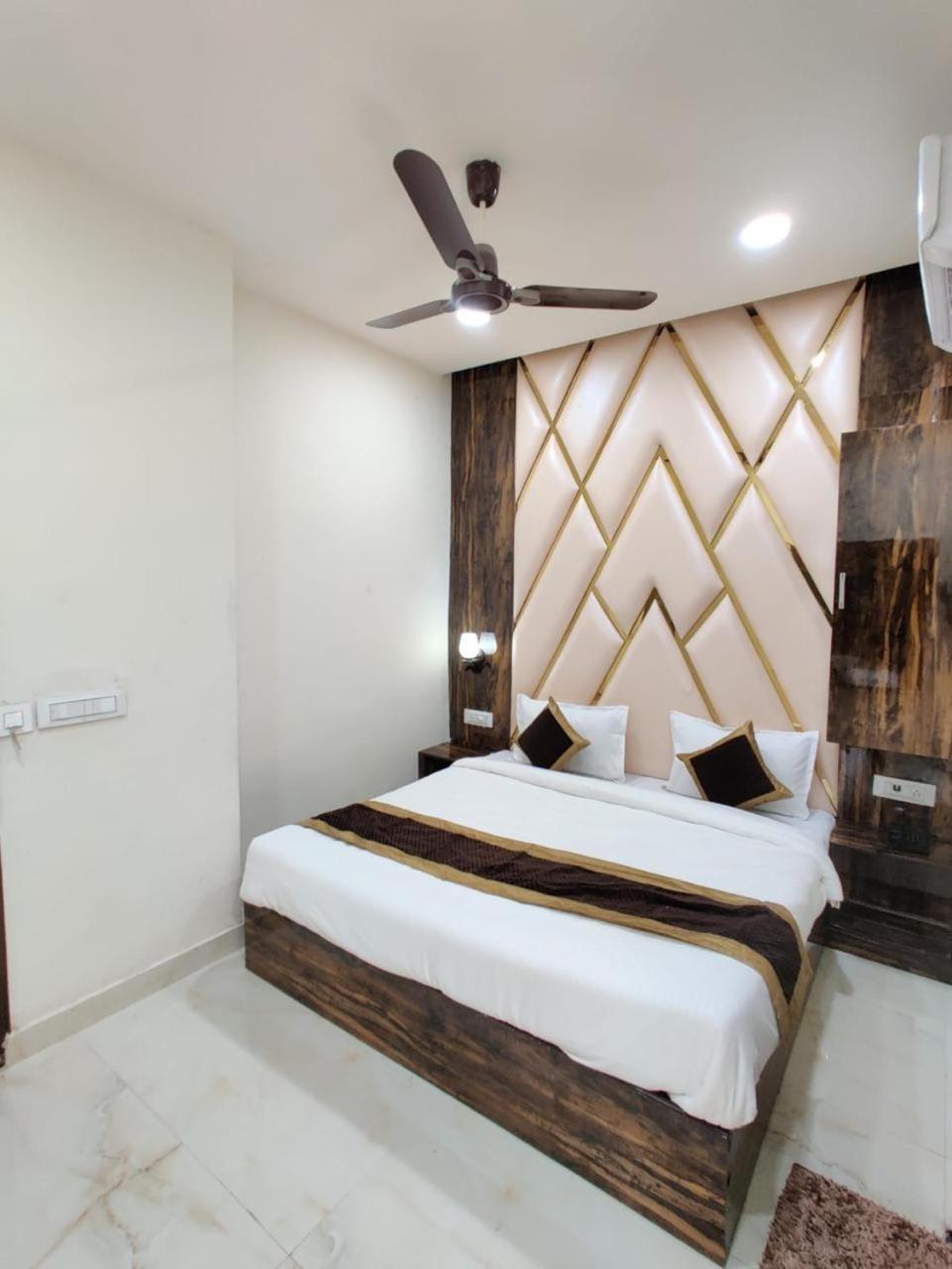 Hotel Gs Amritsar 200 Mtr From Golden Temple Extérieur photo