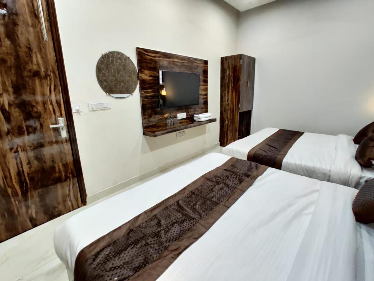 Hotel Gs Amritsar 200 Mtr From Golden Temple Extérieur photo