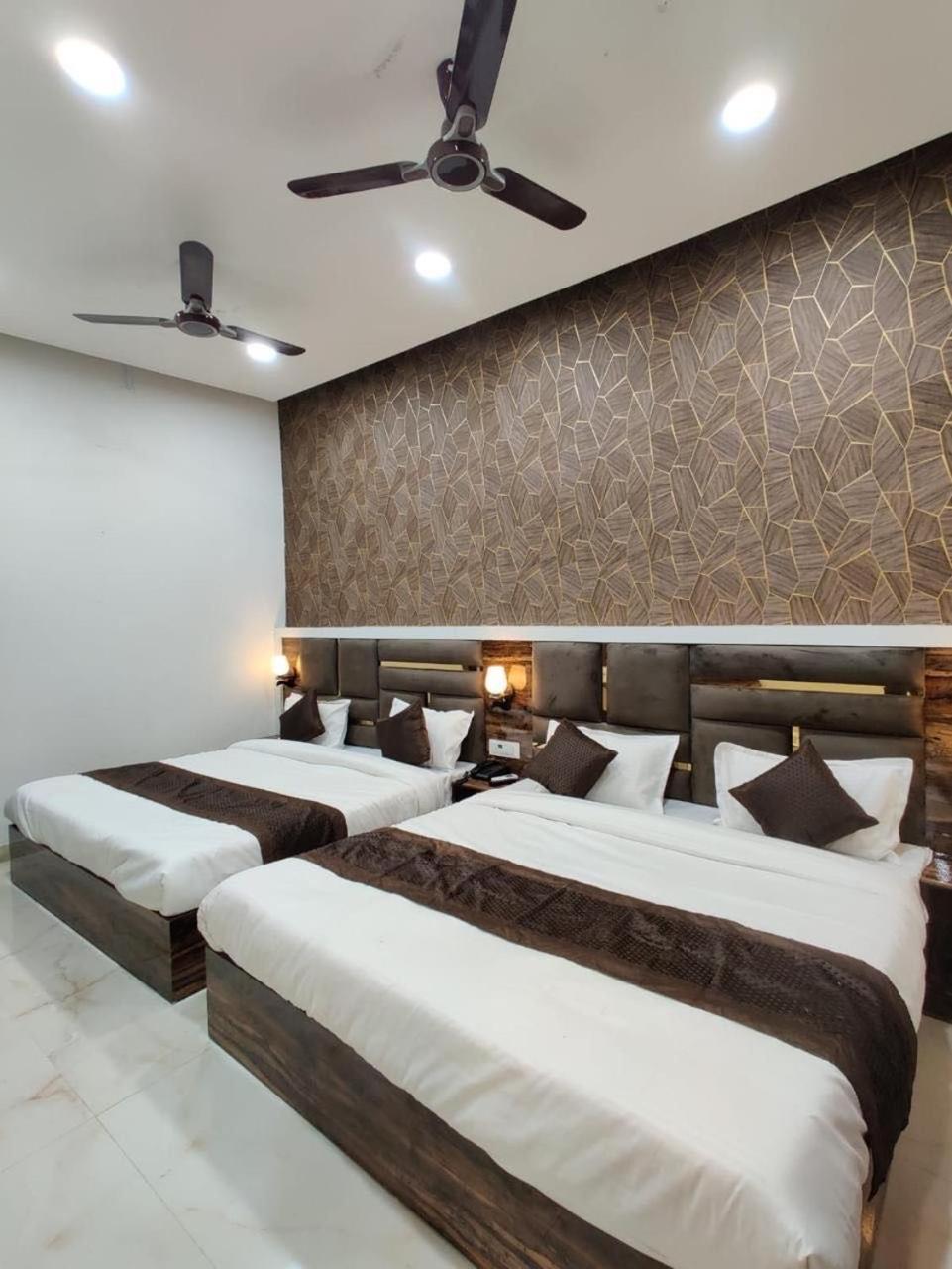 Hotel Gs Amritsar 200 Mtr From Golden Temple Extérieur photo